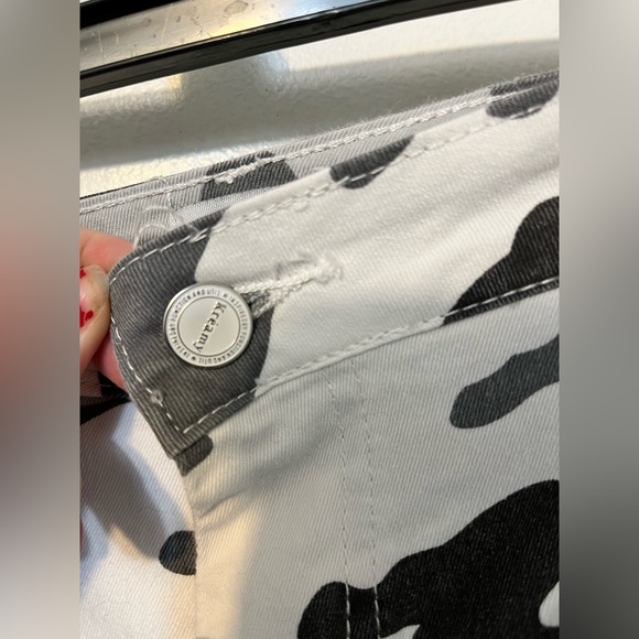 KREAMY CASUAL WHITE CAMO PANTS - Picture 5 of 10